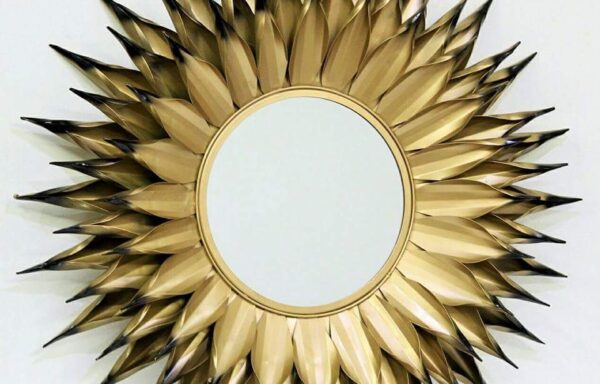Iron Hanging Decorative Sunflower Mirror